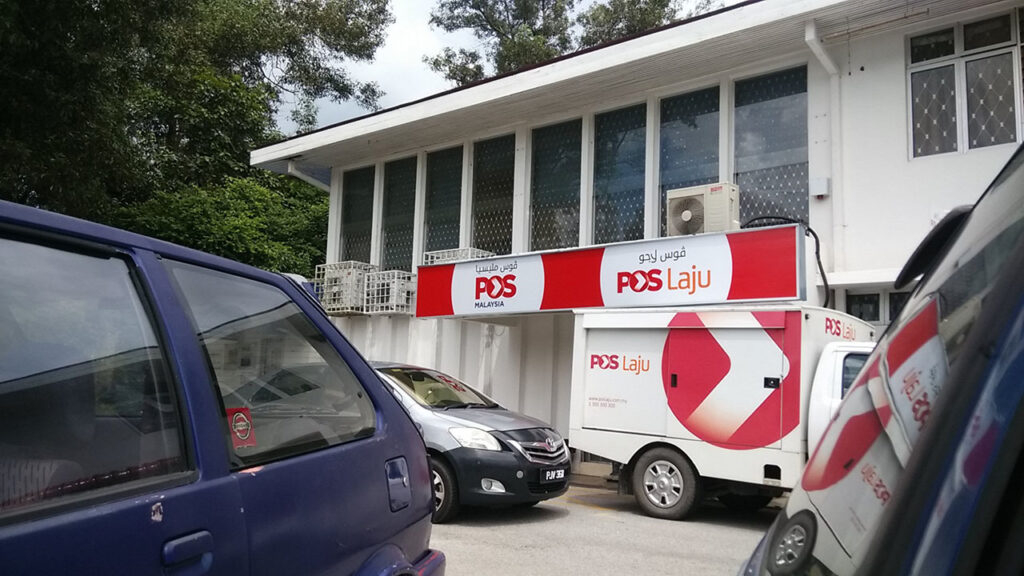 masa operasi pejabat pos kuala krai