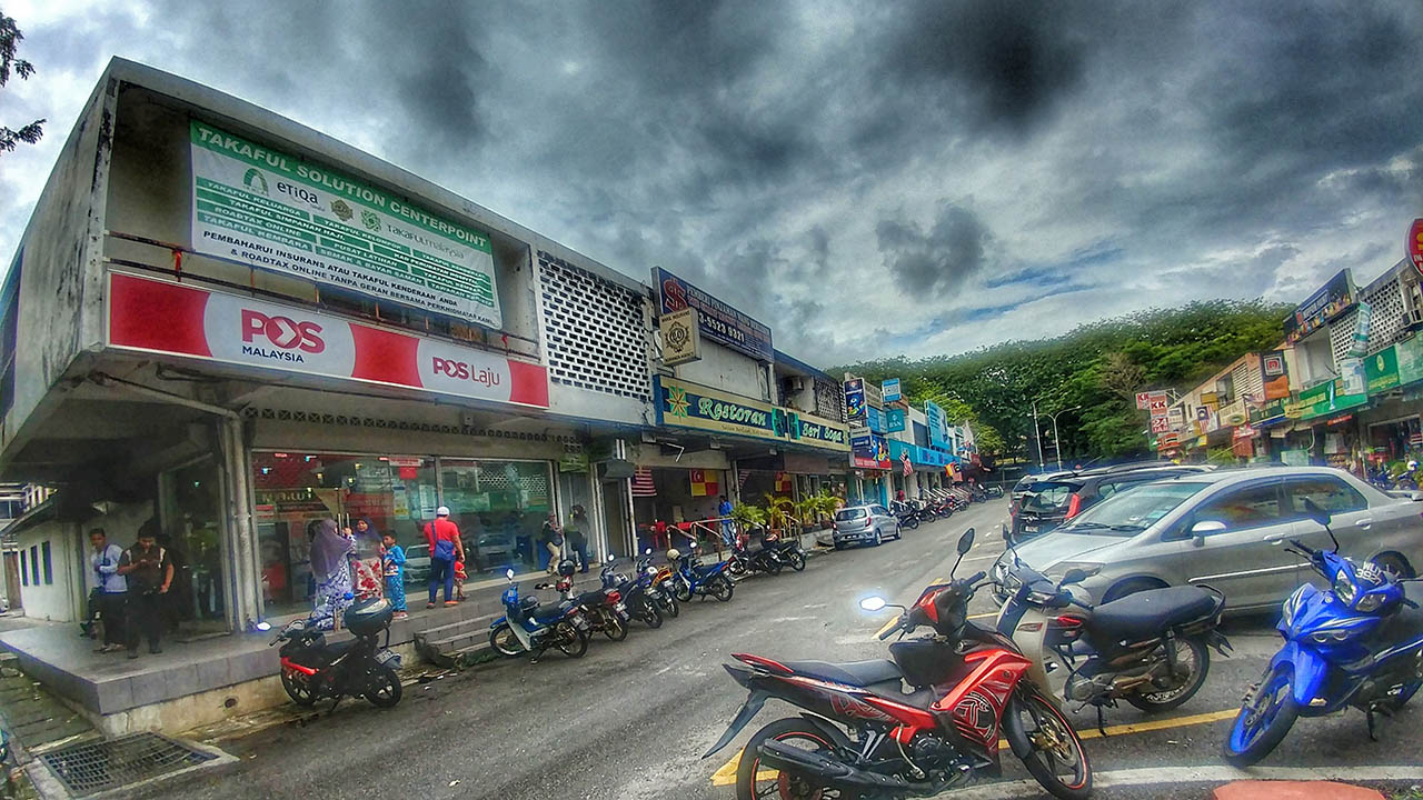 masa operasi pejabat pos seksyen 16