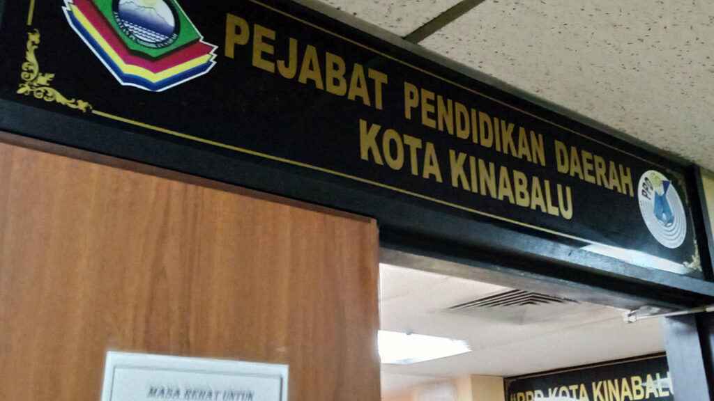 pejabat pendidikan daerah kota kinabalu