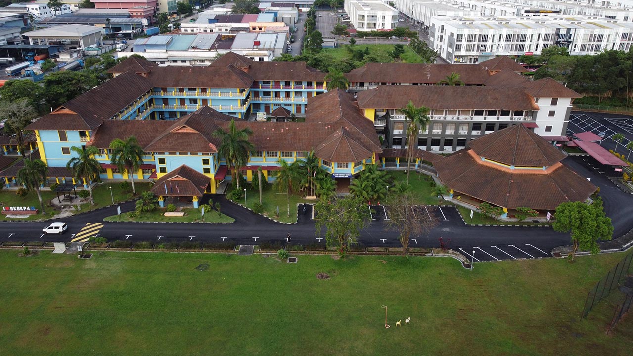 pejabat pendidikan daerah pasir gudang