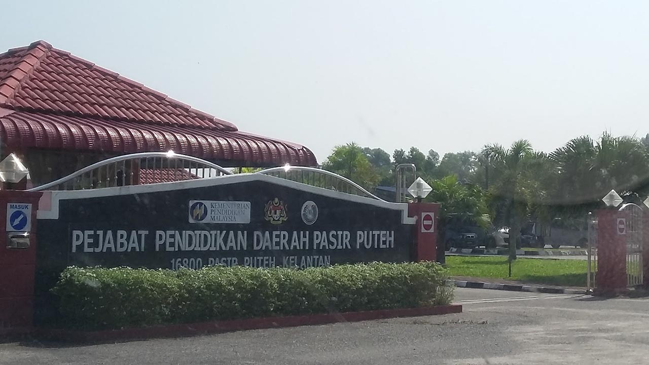 pejabat pendidikan daerah pasir puteh