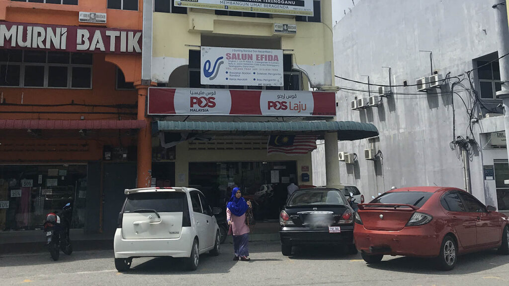 pejabat pos pekan batu enam