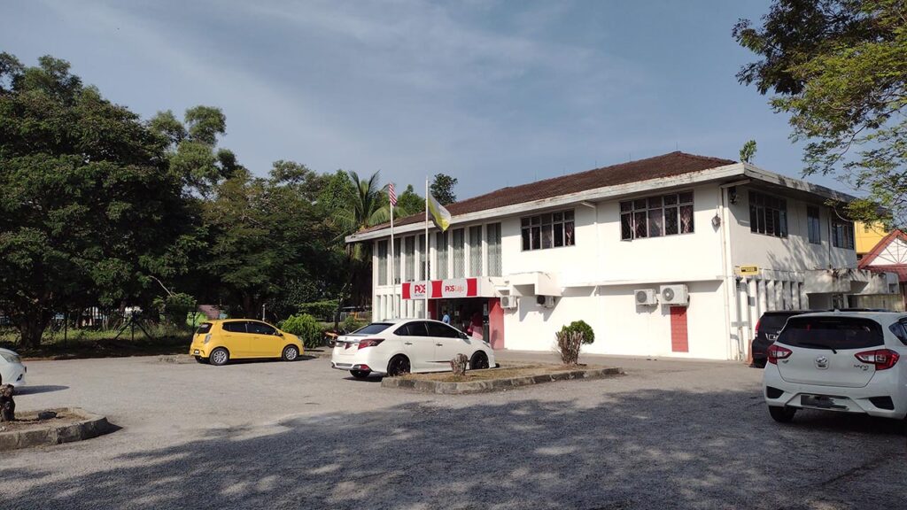 pejabat pos seri manjung