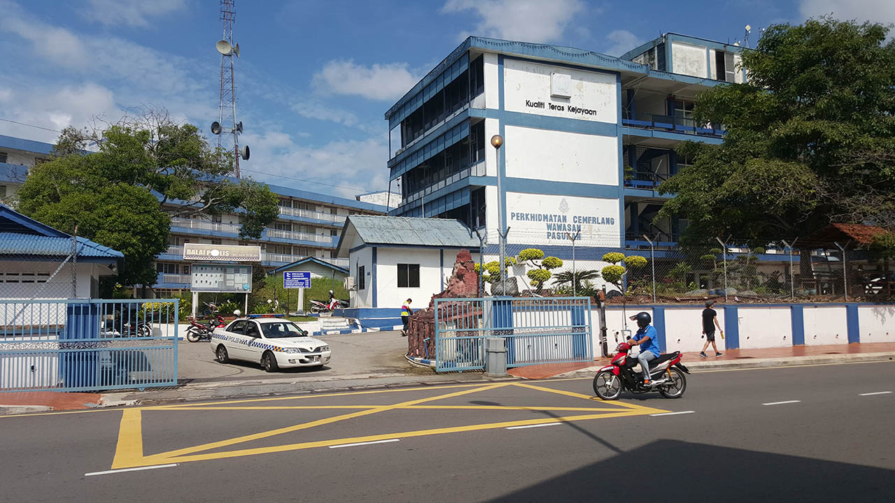 ibu pejabat polis daerah melaka tengah