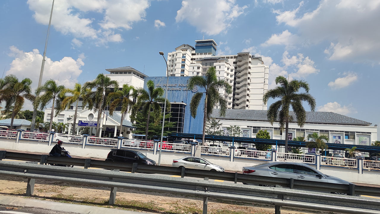 ibu pejabat polis daerah subang jaya