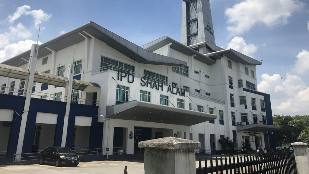 lokasi ibu pejabat polis daerah (ipd) shah alam