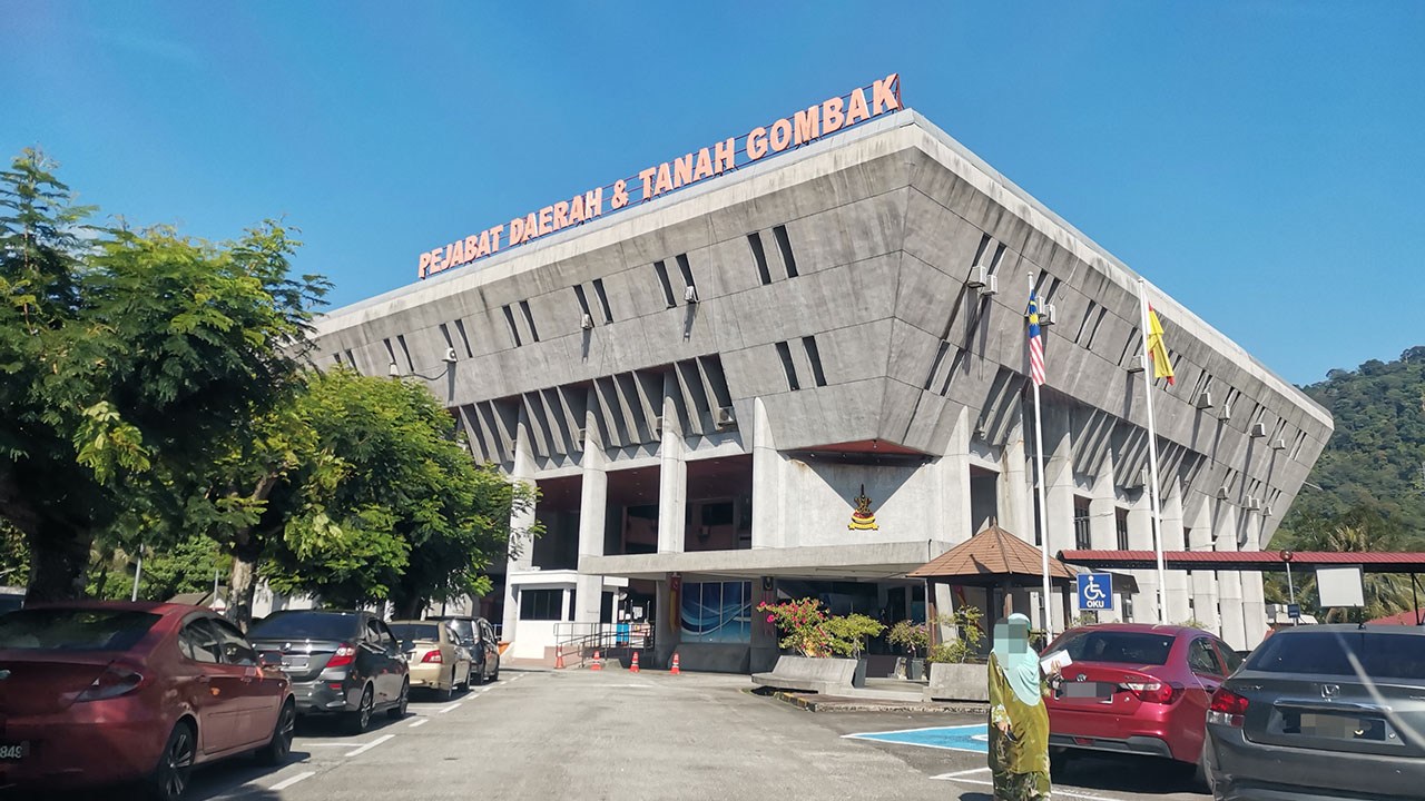 pejabat daerah gombak