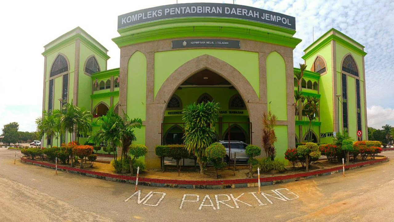 pejabat daerah jempol