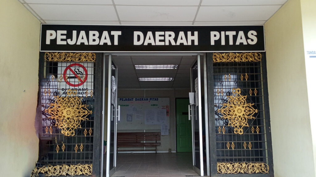 pejabat daerah pitas