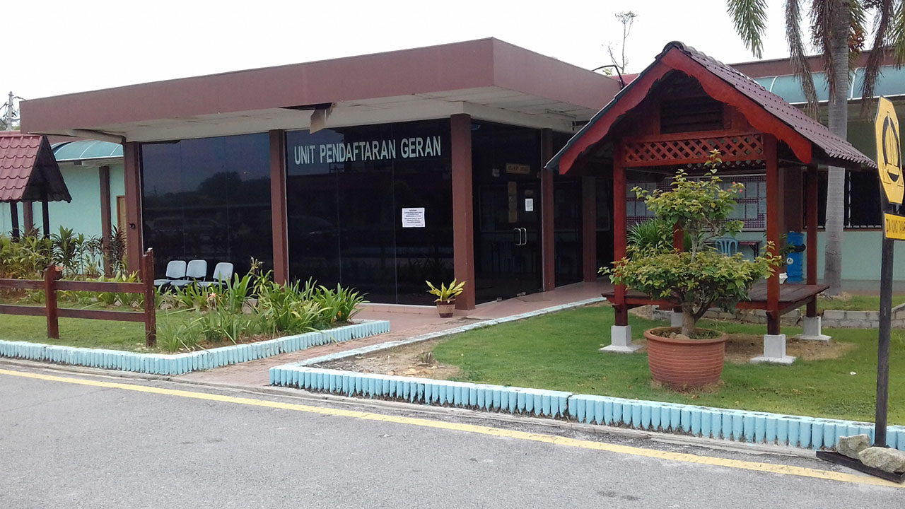 pejabat daerah sabak bernam