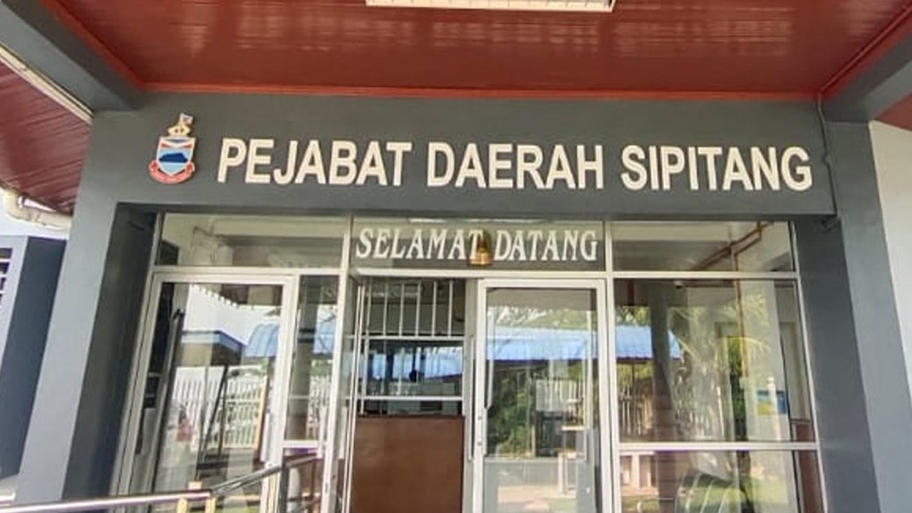 pejabat daerah sipitang