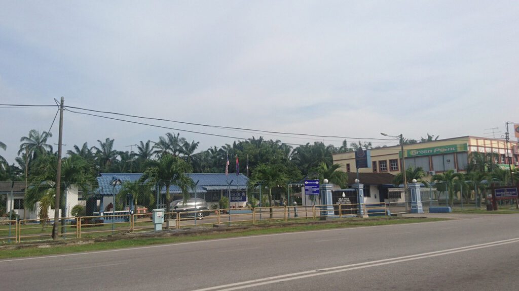 balai polis parit sulong