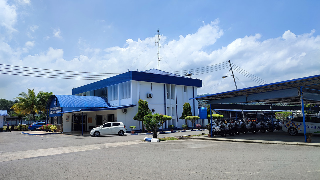 balai polis penampang