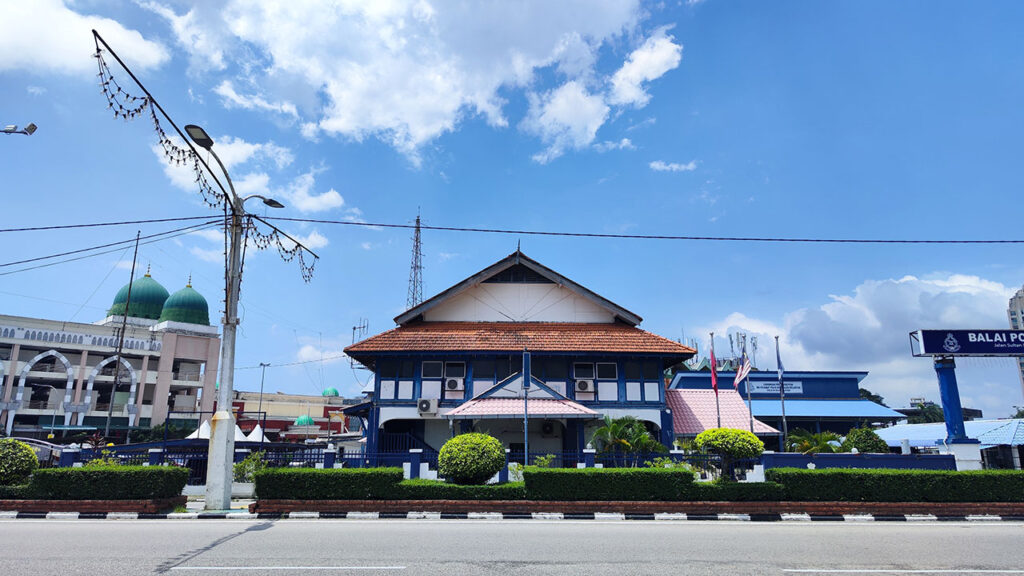 masa operasi balai polis kota bharu ( kota bharu, kelantan )