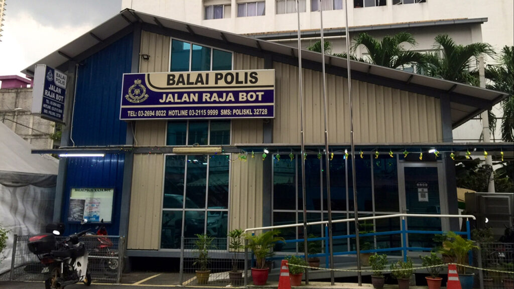 masa operasi balai polis komuniti jalan raja bot