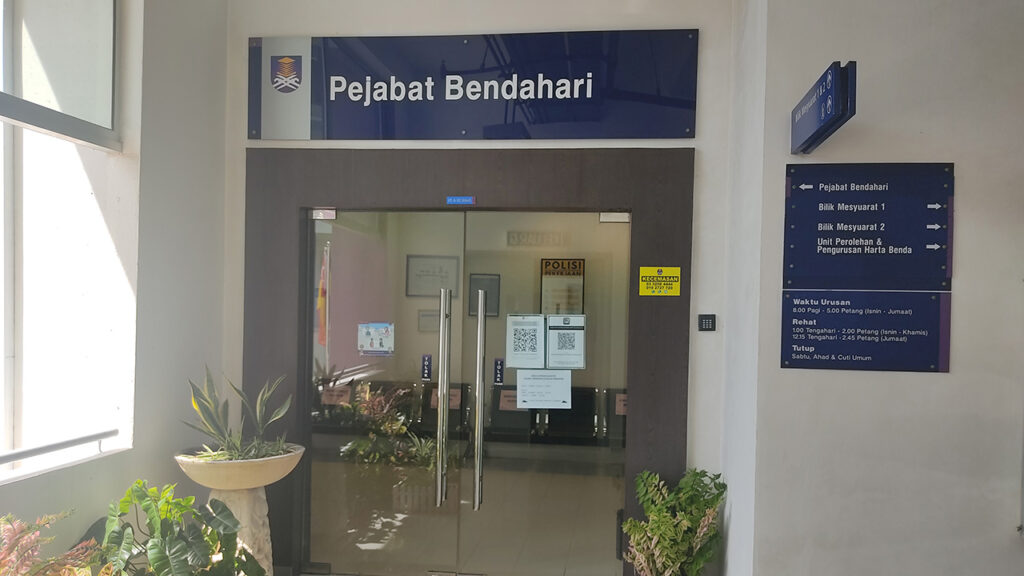 pejabat bendahari uitm puncak alam