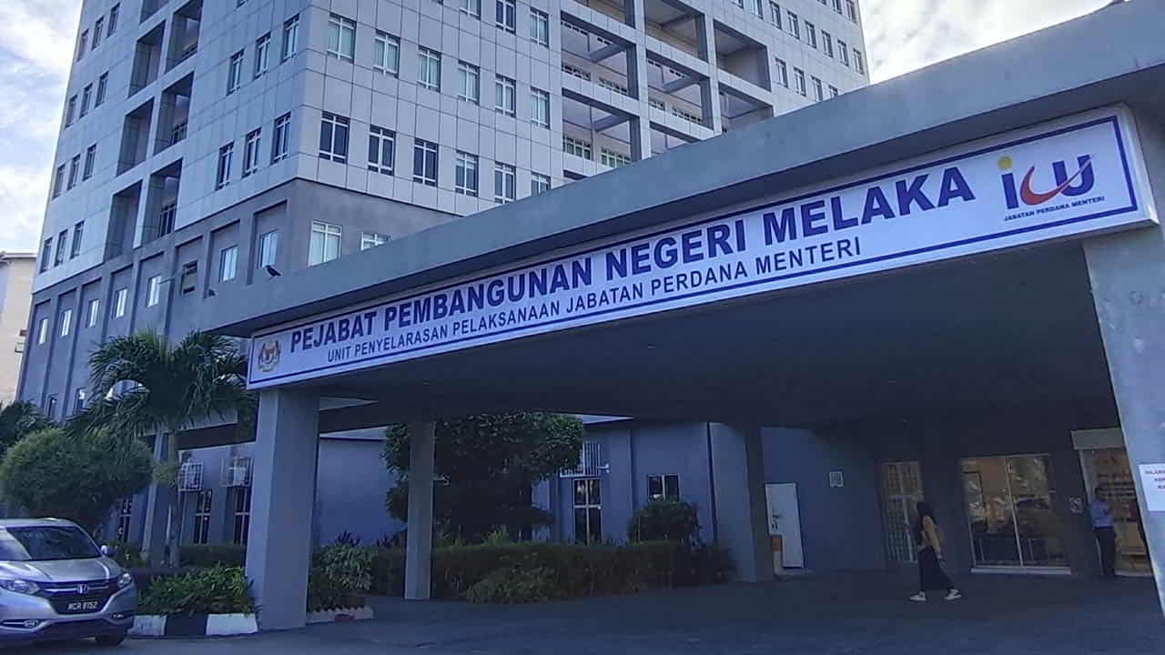 pejabat pembangunan negeri melaka (icu jpm)